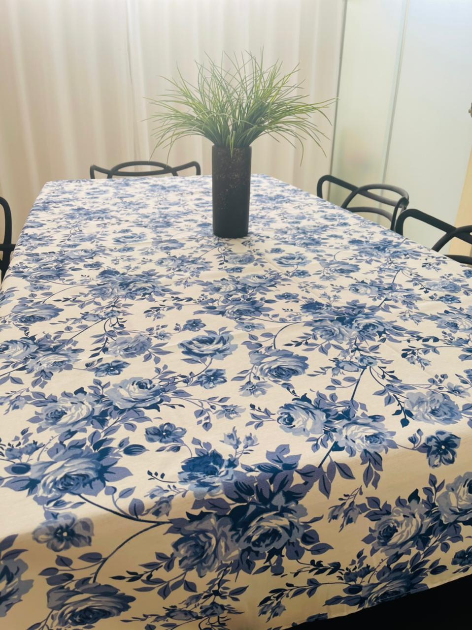 Toalha de Mesa Impermeável Floral Azul 1,45mx2,2m