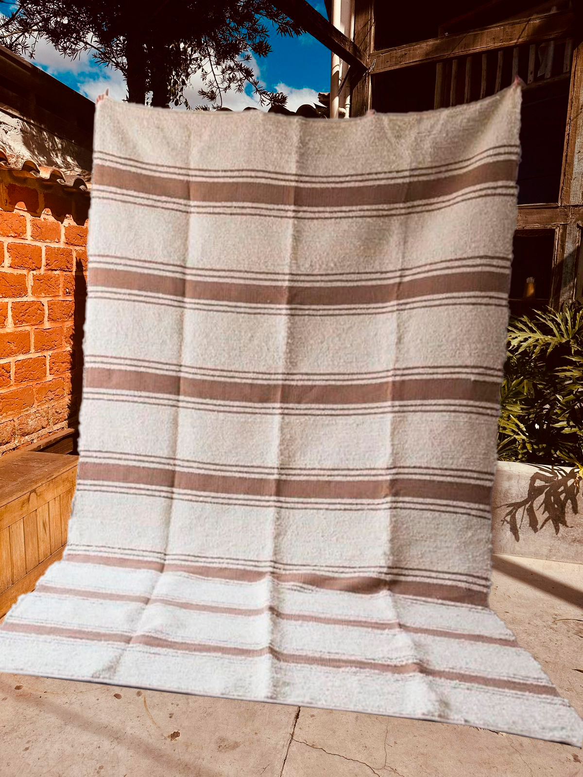 Tapete Algodão Bordado Listrado Chic Café com Leite 1,50x2,00m