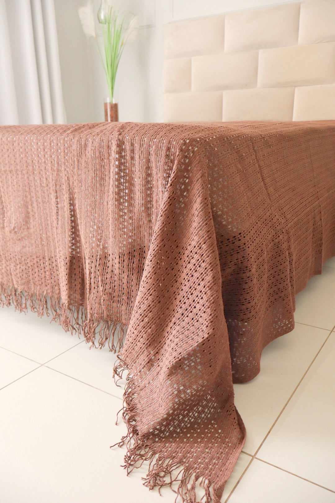 Colcha para Cama Queen em Renda Marrom 2,30x2,90m