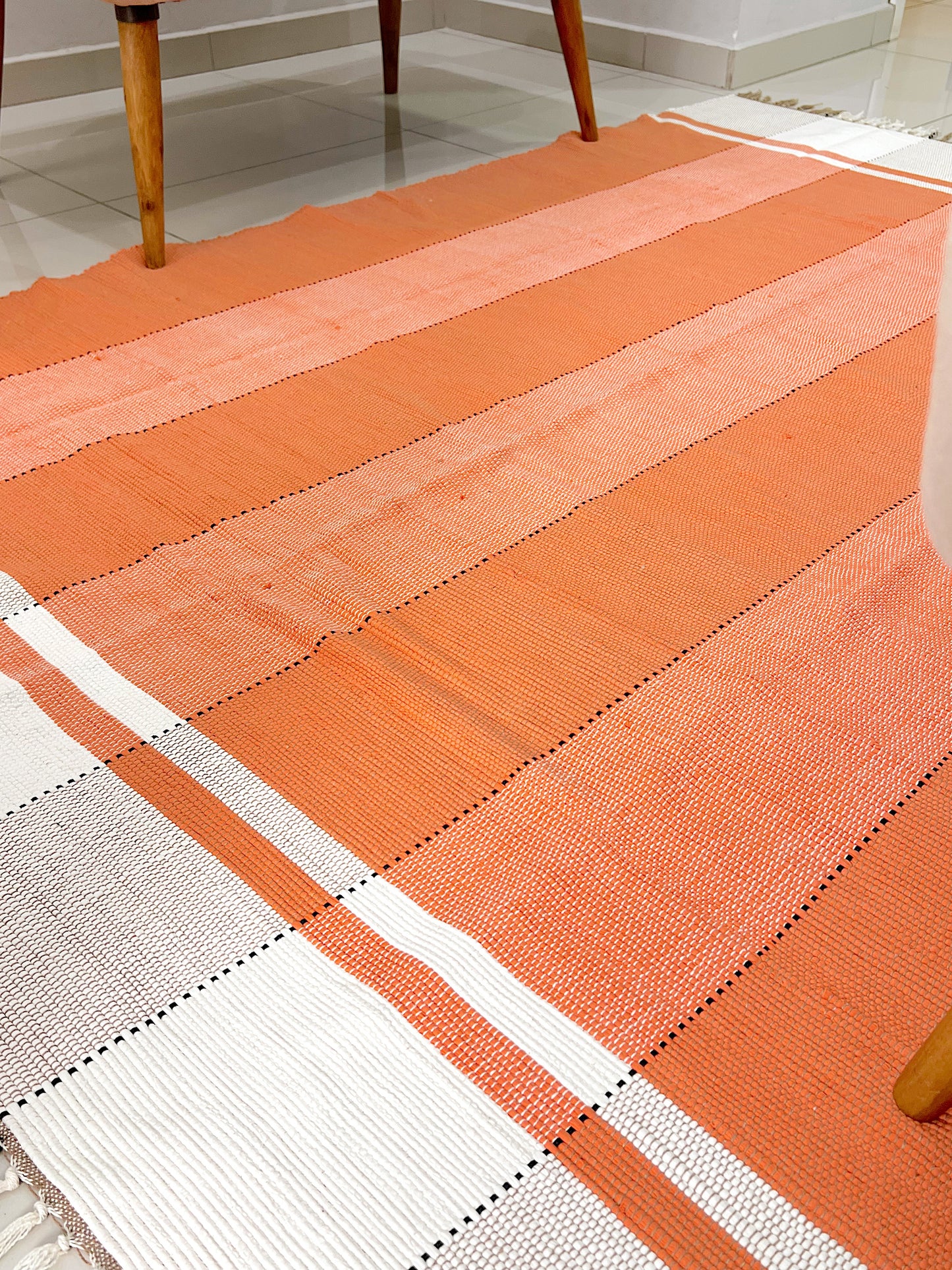 Tapete em Malha Moldura Laranja 1,50x2,00m