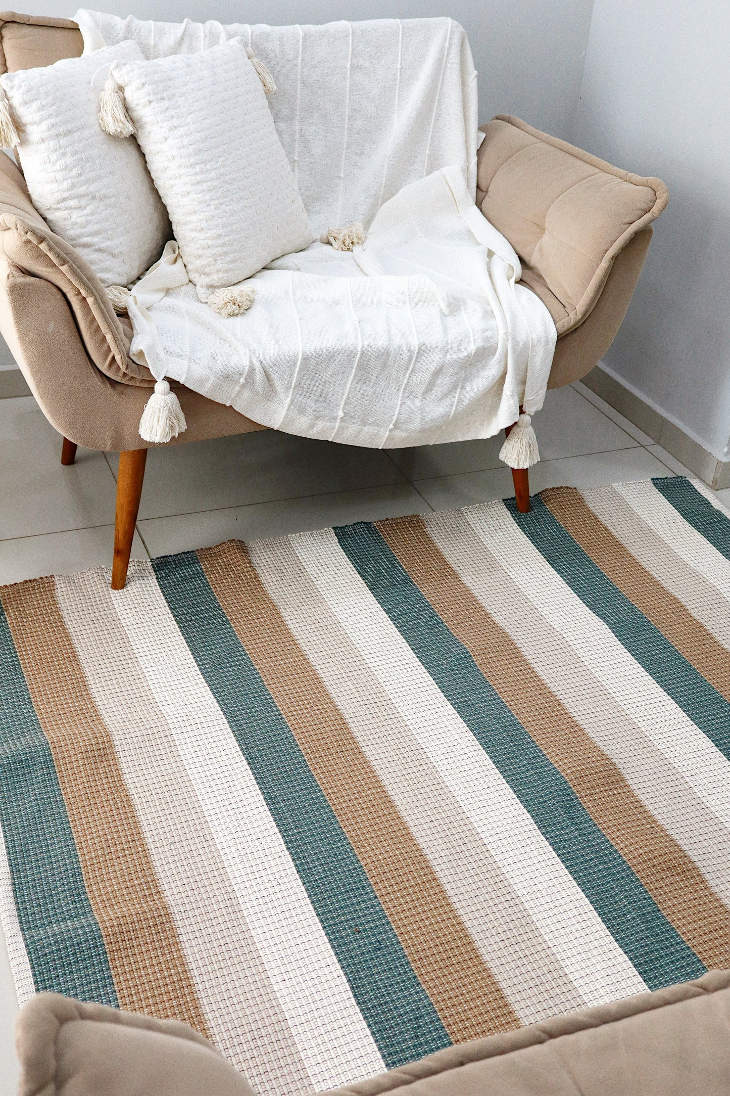 Tapete em Linha Listrado Verde e Marrom 1,50x1,50m