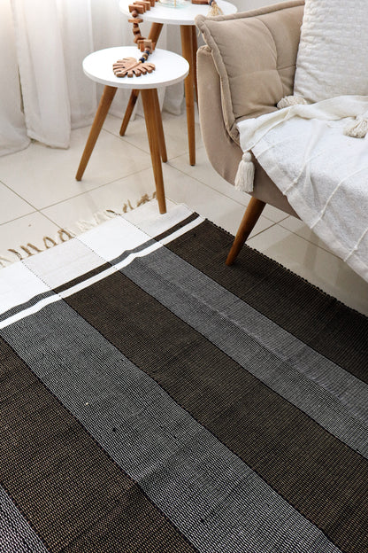 Tapete em Malha Moldura Preto 1,50x1,50m