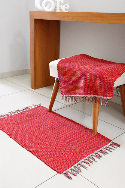 Par de Tapete de Malha Liso Vermelho