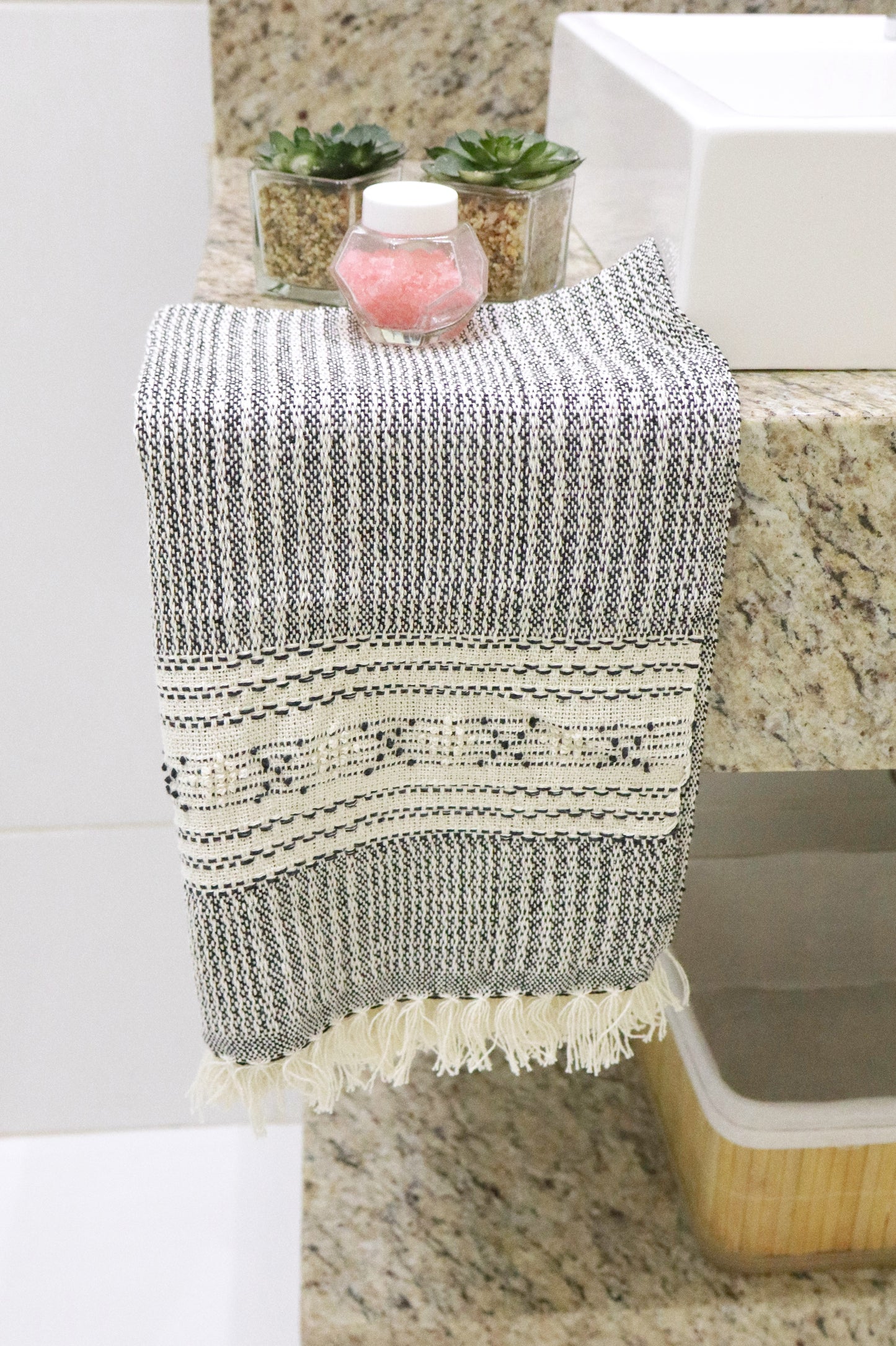 Toalhinha Lavabo Puxadinha Preta