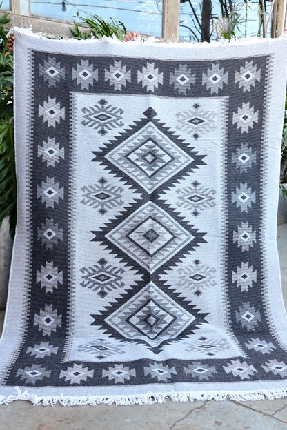 Tapete Kilim Antep 1,50x2,00m Cinza DES 002