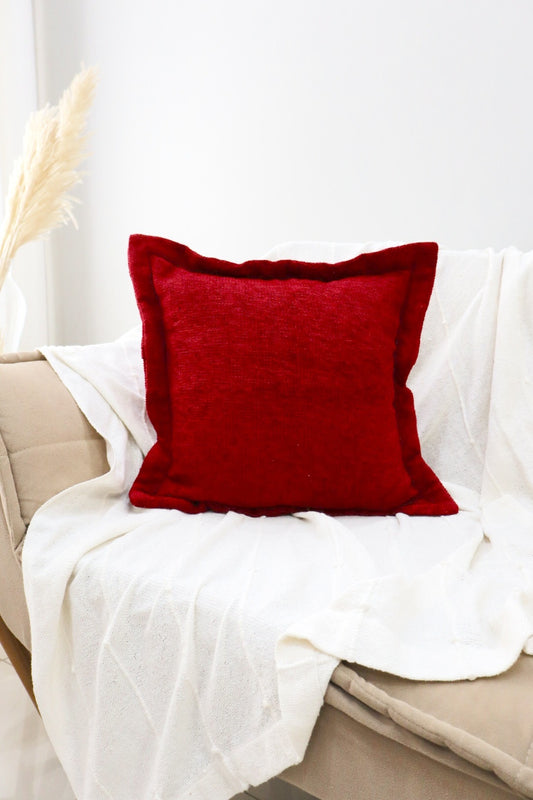 Capa de Almofada em Chenille com Aba Lateral Vinho 45x45