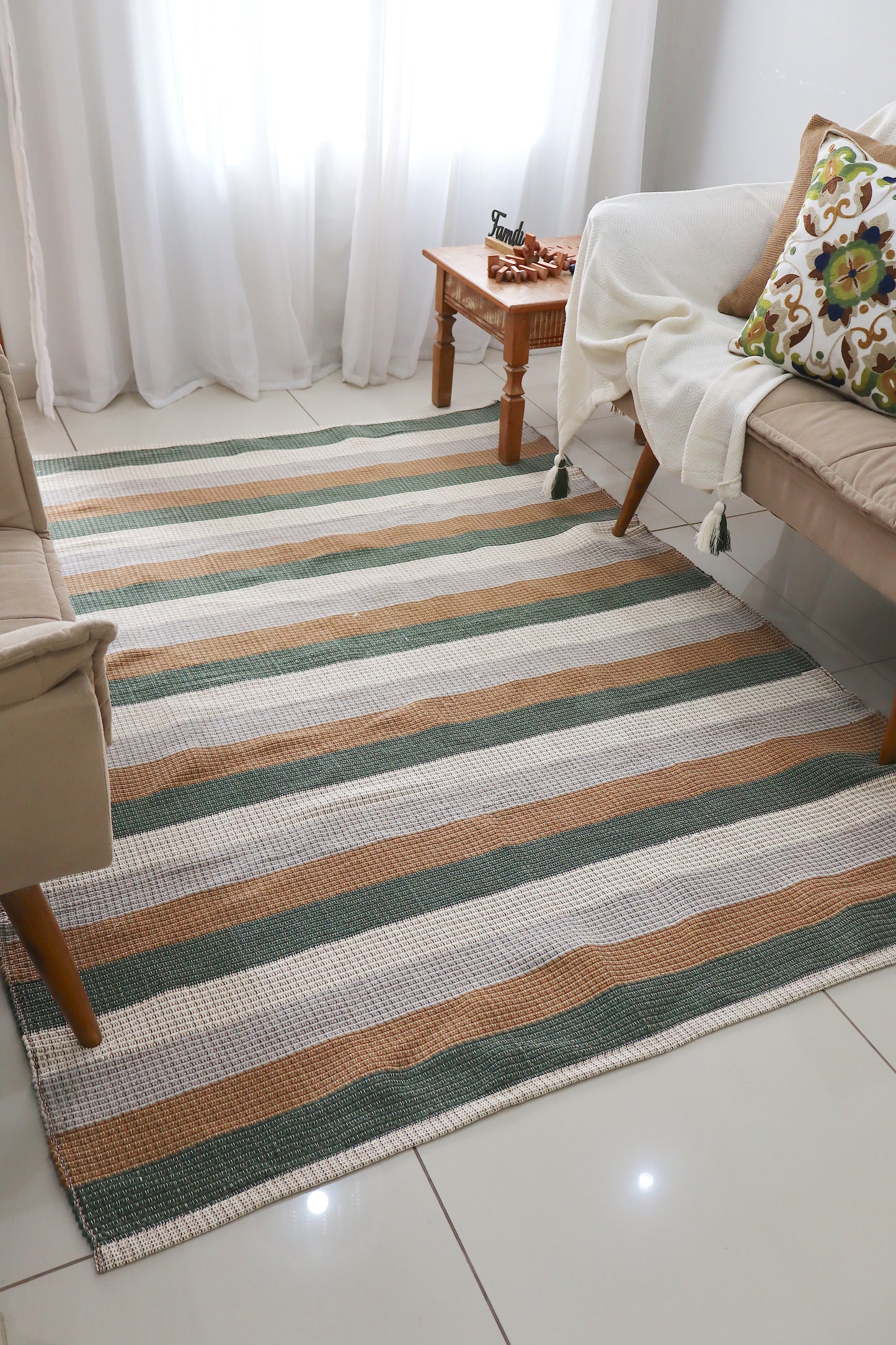 Tapete em Linha Listrado Verde e Marrom 1,50x2,00m