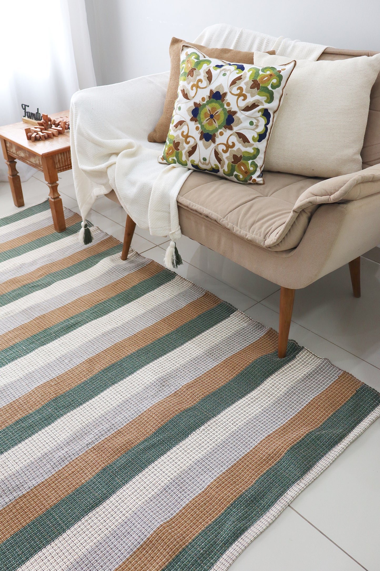 Tapete em Linha Listrado Verde e Marrom 1,50x2,00m