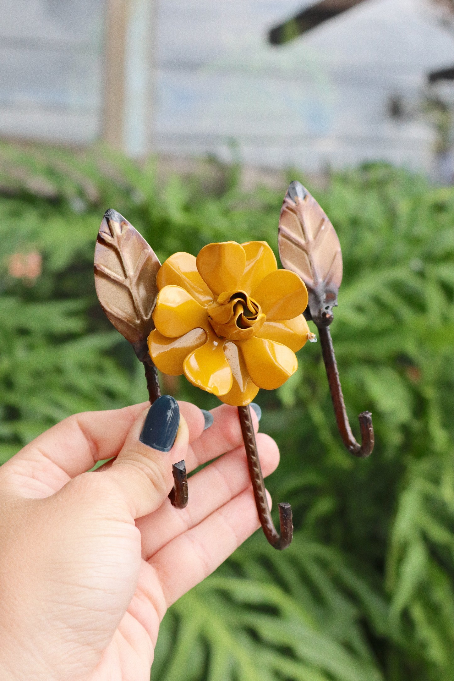 Porta Chaves Flor Ferro mostarda