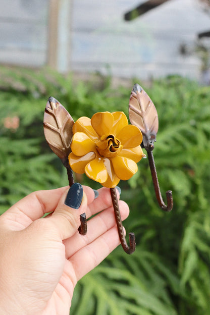 Porta Chaves Flor Ferro mostarda