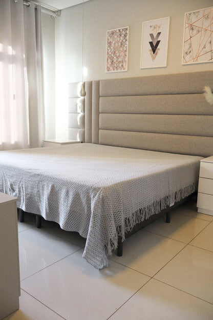 Colcha para Cama Queen em Renda Cinza 2,30x2,90m