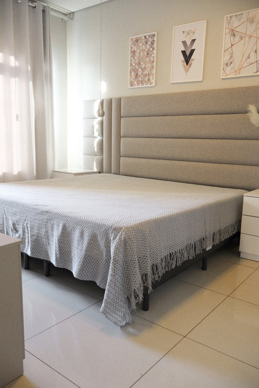 Colcha para Cama Queen em Renda Cinza 2,30x2,90m