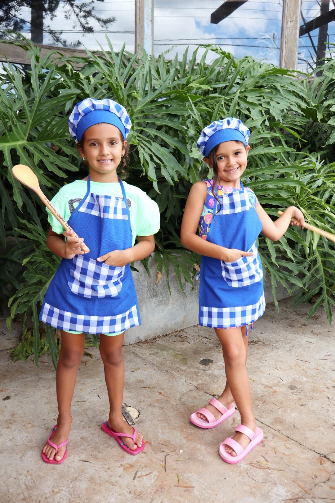 Avental Infantil com Touca Azul Xadrez