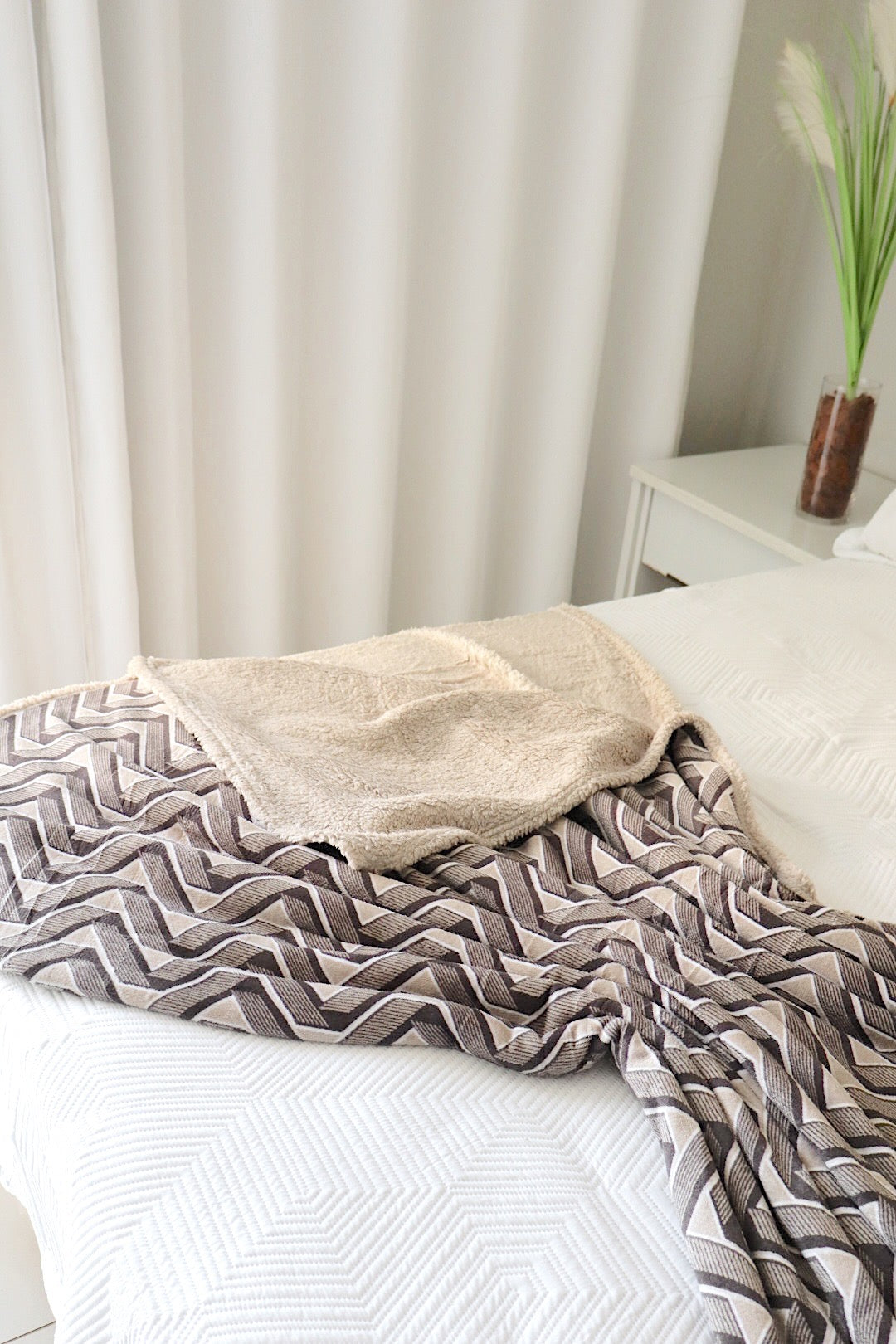 Manta Microfibra Sherpa Pelo Carneiro Chevron