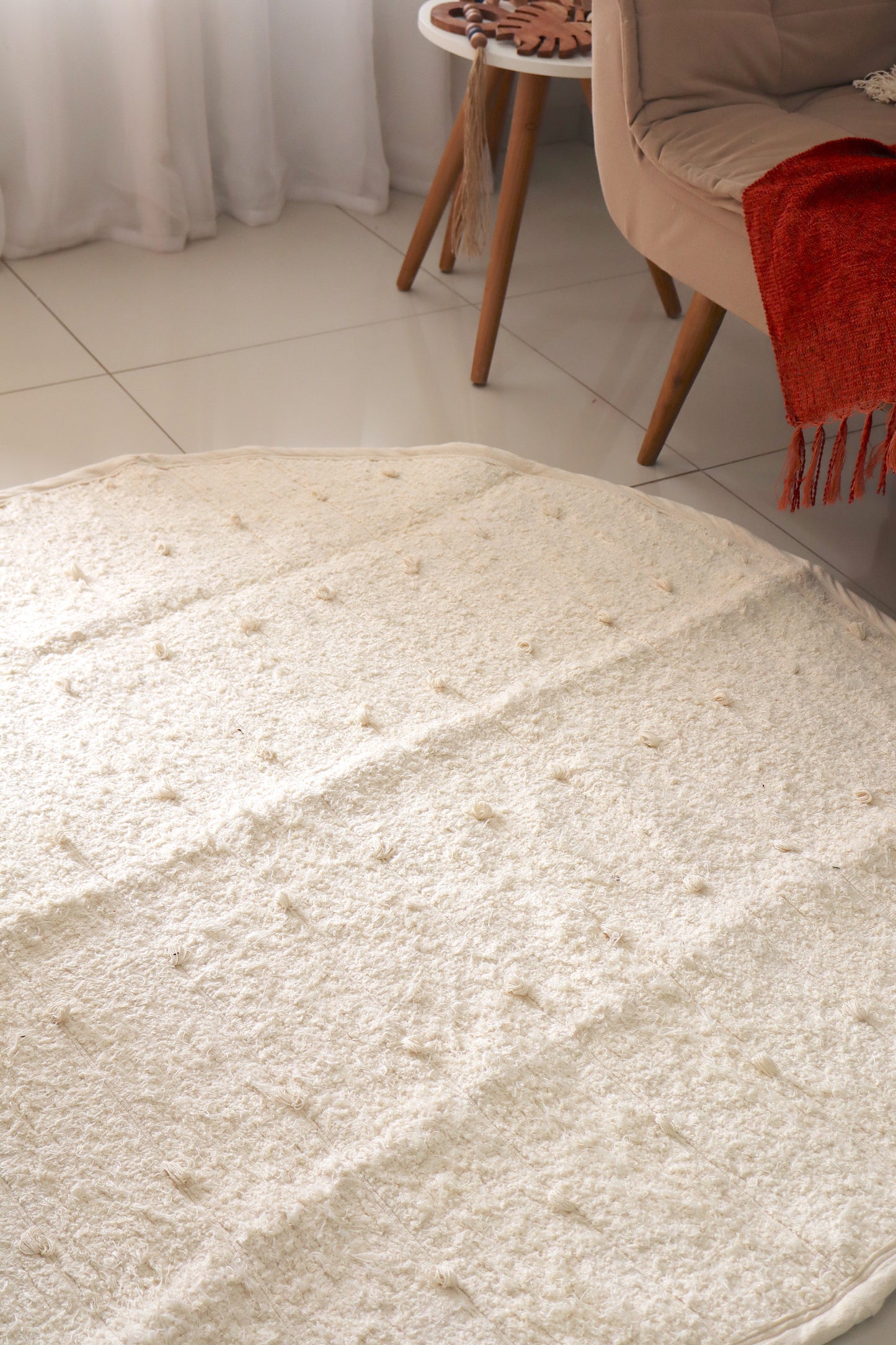 Tapete Algodão Puxadinho Redondo Pompom Cru 1,5m