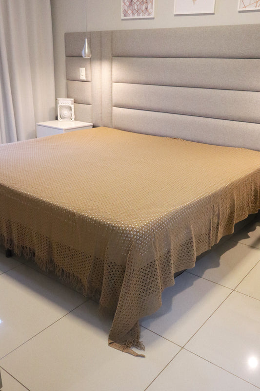 Colcha para Cama Queen em Renda Caramelo 2,30x2,90m