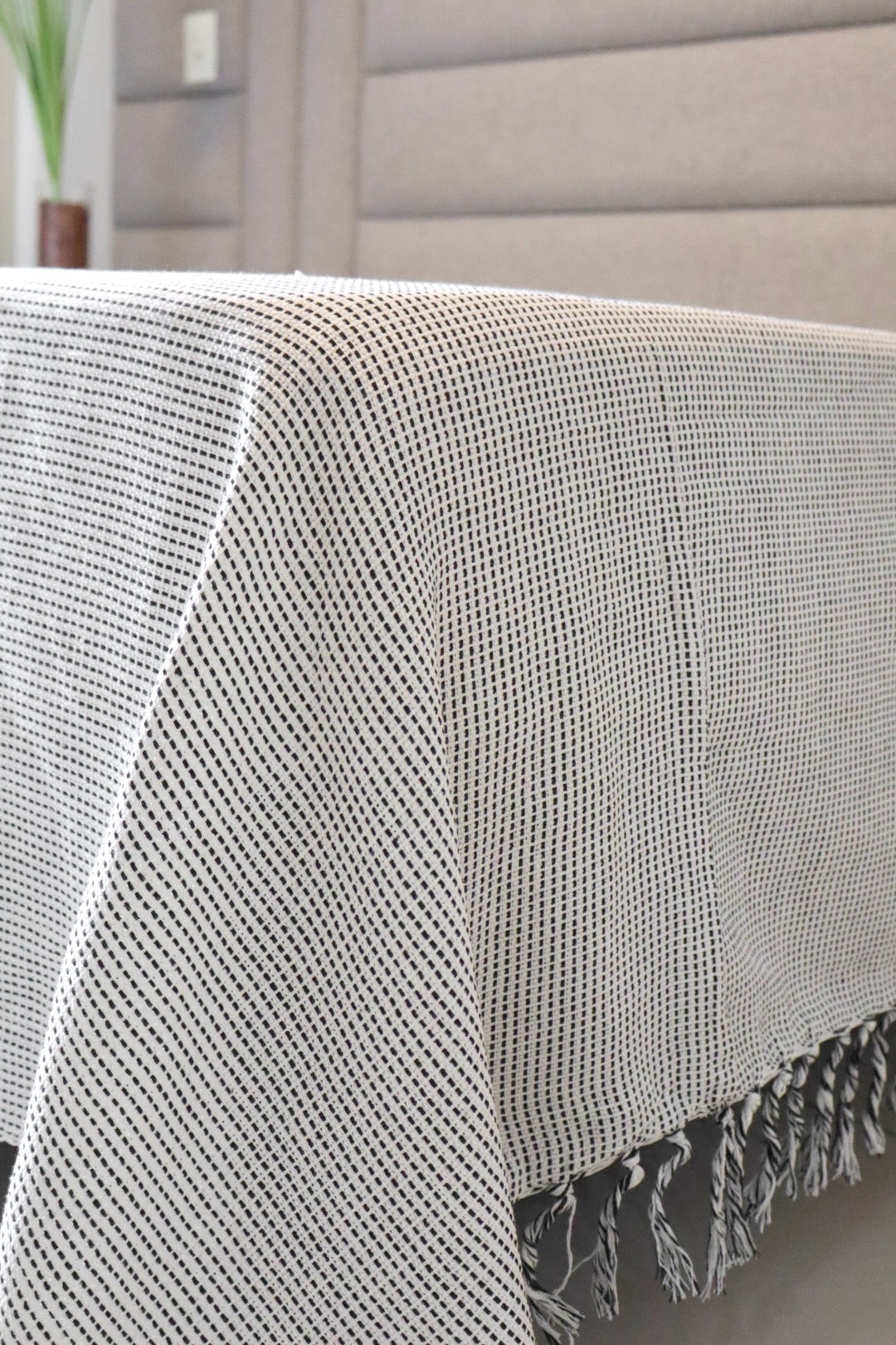 Colcha para Cama Queen 2,40x2,60m Artesanal Cru e Preto