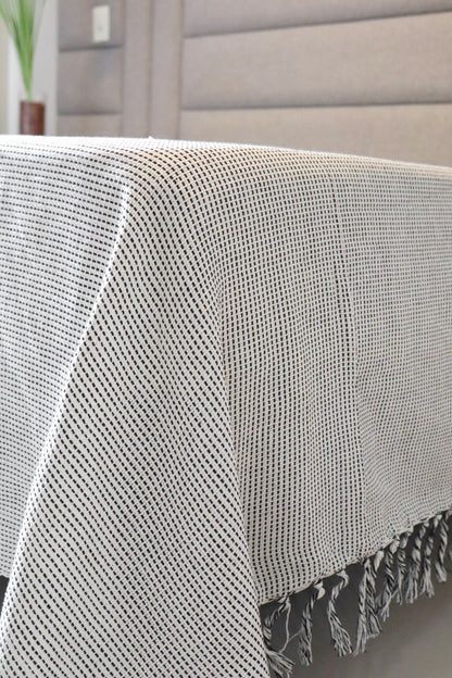 Colcha para Cama Queen 2,40x2,60m Artesanal Cru e Preto