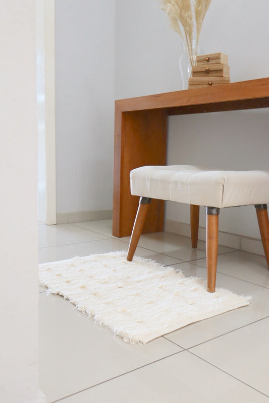 Tapete Algodão Felpudo Puxadinho Pompom Cru 50x80cm