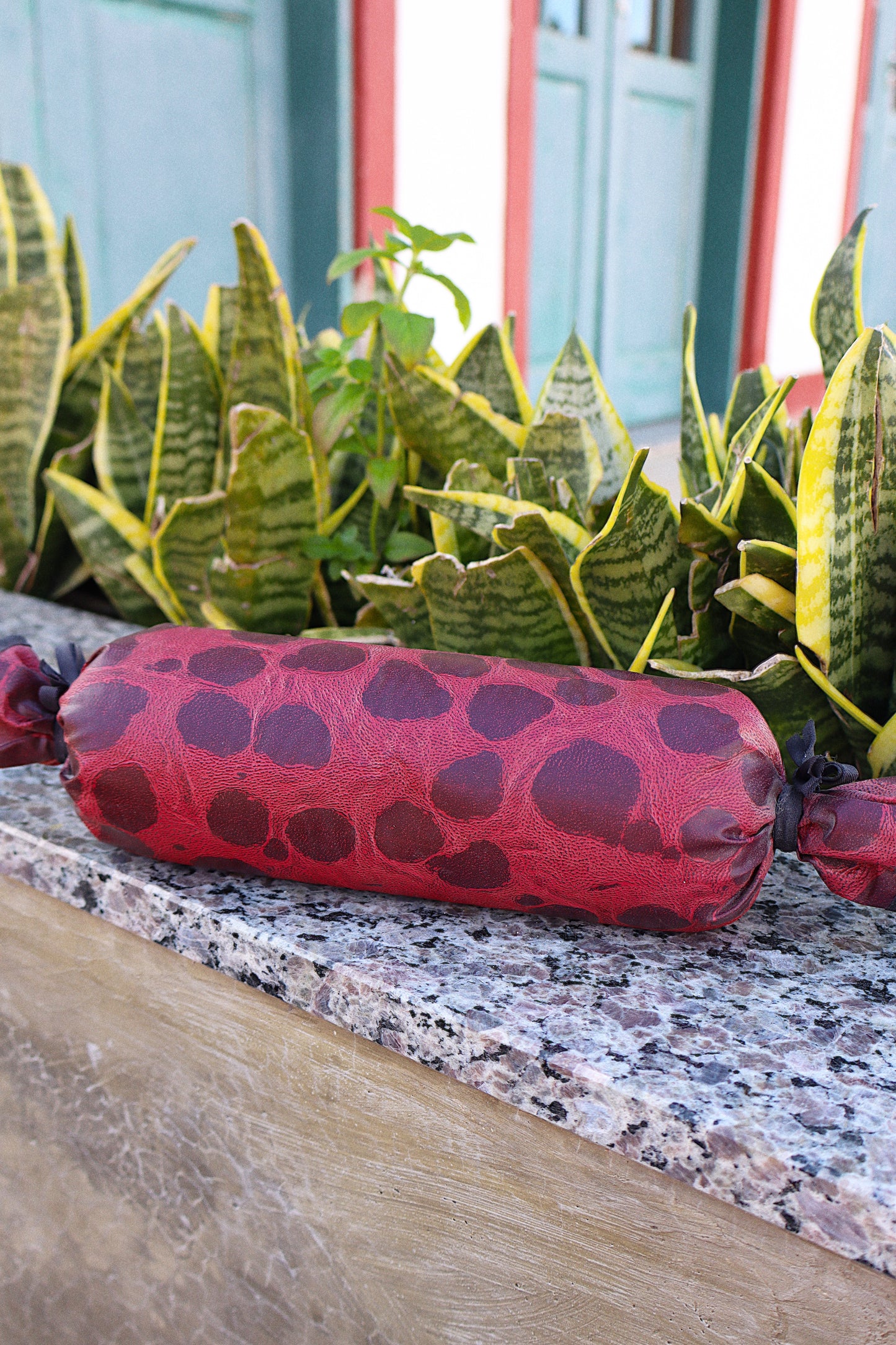 Peso de Porta Emborrachado Bala Vinho e Vermelho