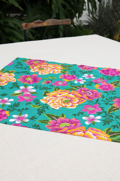 Toalha de Mesa Quadrada Com Barra em Chita Tifanny Mesa 8 Lugares 2,40x2,40m