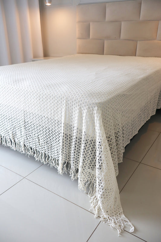 Colcha para Cama Queen em Renda Cru 2,30x2,90m