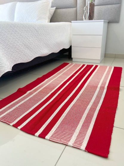 Tapete Médio Linha Vermelho Listras 0,80x1,50m