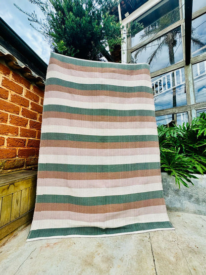 Tapete em Linha Listrado Verde e Marrom 1,50x2,00m