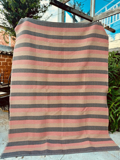 Tapete em Linha Listrado Terracota, Marrom e Café com Leite 2,00x2,50m