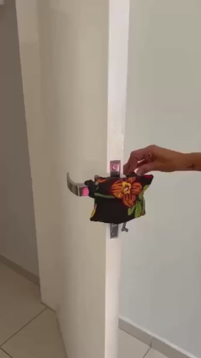 Protetor de Porta  “Não Bate a Porta” Vermelho